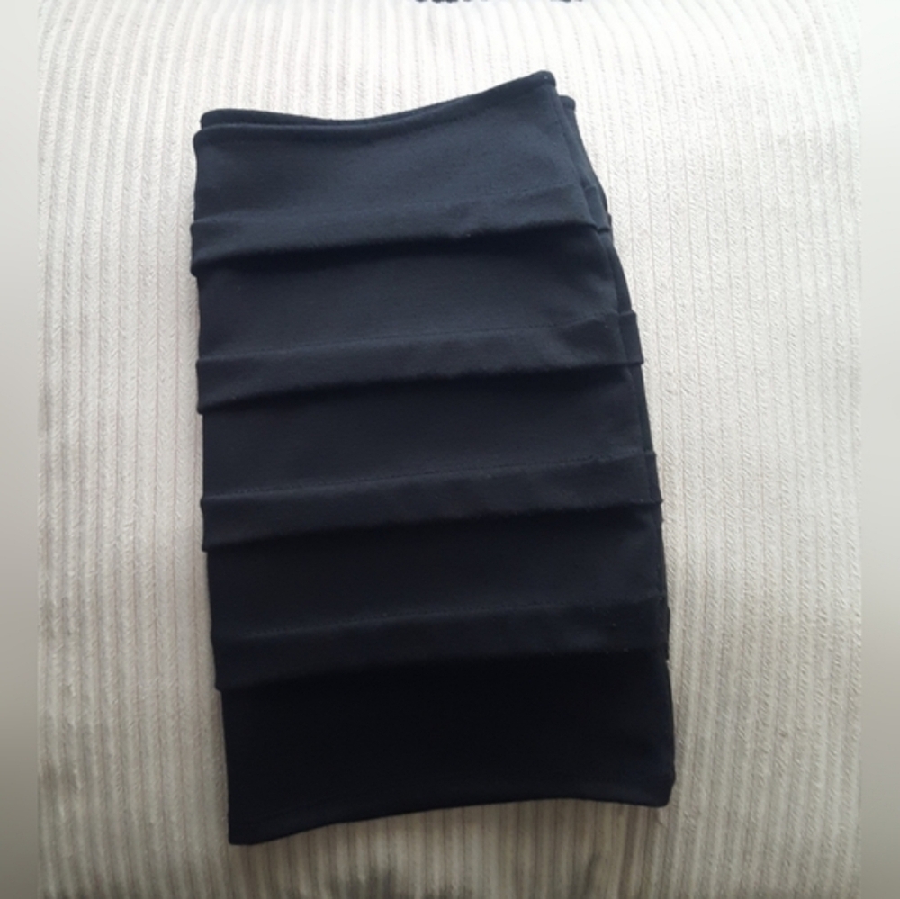 Black Mini Skirt - Picture 5 of 9